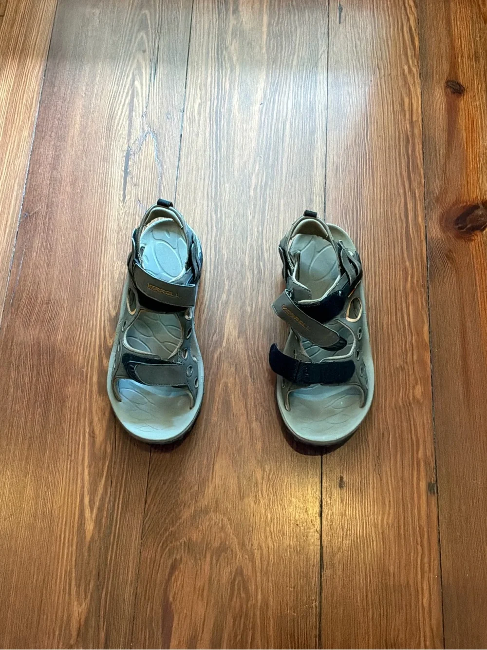 Merrell Men's Tan and Black Outdoor High Performance Sandals Size 11